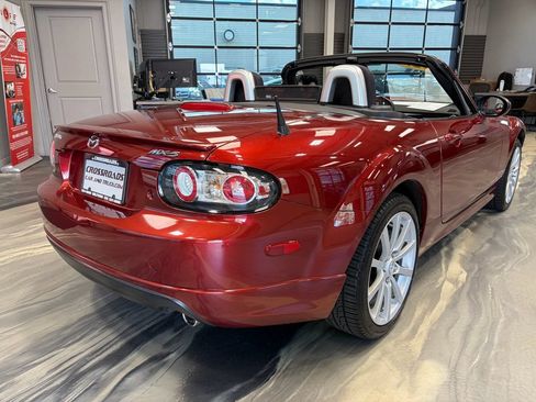 Used 2007 MAZDA MX-5 Miata Touring w/ Appearance Pkg RWD image 24