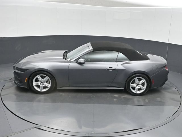 Used 2026 Ford Mustang Premium RWD image 39