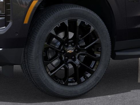New 2026 Chevrolet Suburban LS AWD/4WD image 9