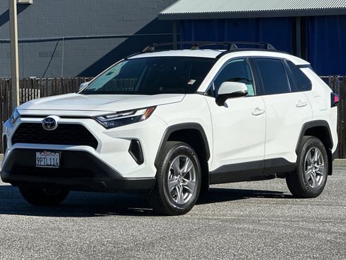 Used 2024 Toyota RAV4 XLE image 9