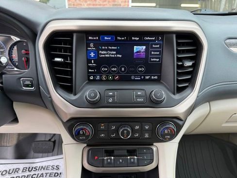 Used 2023 GMC Acadia Denali w/ Denali Ultimate Package AWD/4WD image 26