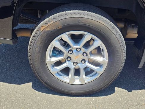 Used 2025 Chevrolet Silverado 1500 LT AWD/4WD image 8