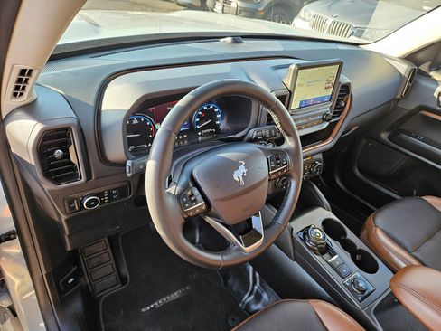 Used 2024 Ford Bronco Sport Badlands w/ Premium Package AWD/4WD image 17