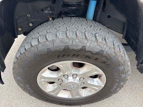 Used 2024 RAM 2500 Big Horn w/ Off Road Package image 8