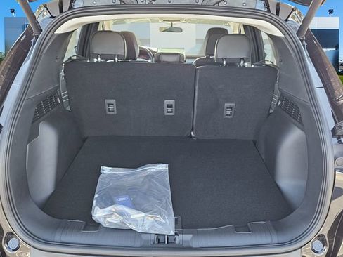 New 2026 Ford Escape SE FWD image 7