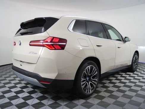 Used 2026 BMW X3 xDrive30i w/ Premium Package AWD/4WD image 4