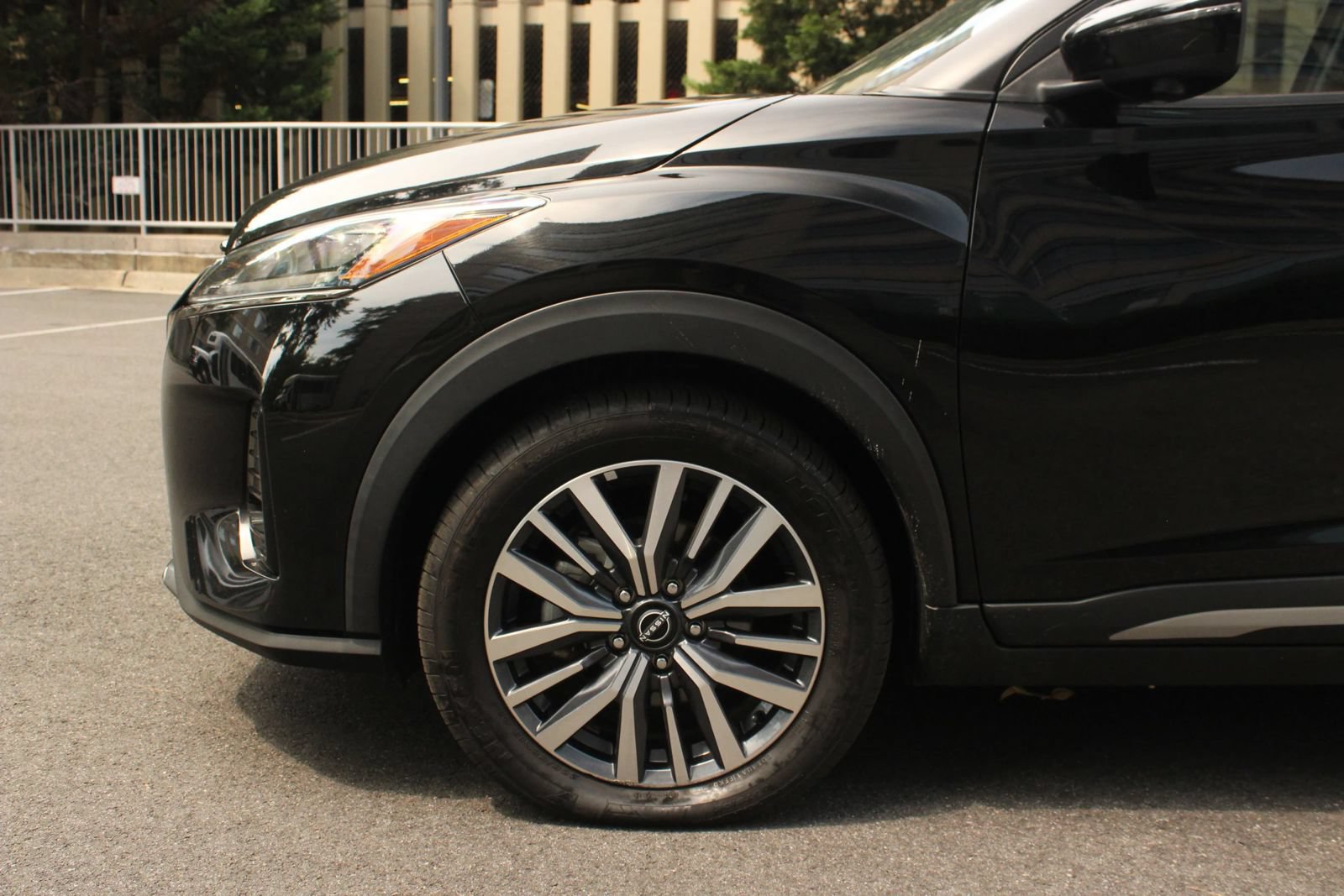 Used 2024 Nissan Kicks SR FWD image 11