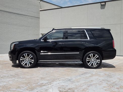 Used 2018 GMC Yukon Denali w/ Denali Ultimate Package AWD/4WD image 4