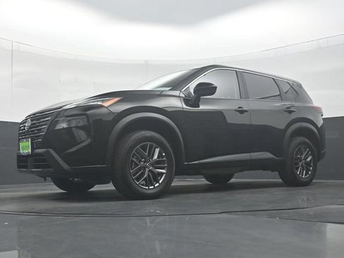 Used 2026 Nissan Rogue SV FWD image 28