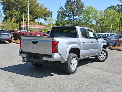 New 2026 Toyota Tacoma SR5 RWD image 2