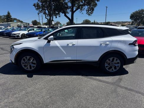 Certified 2024 Kia Sportage SX image 2