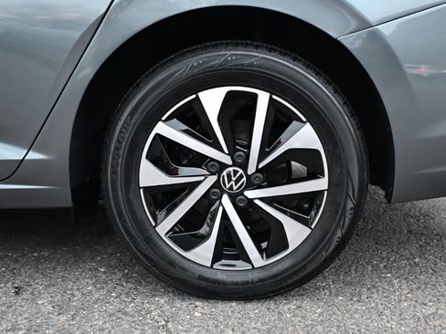 Used 2022 Volkswagen Jetta S image 42