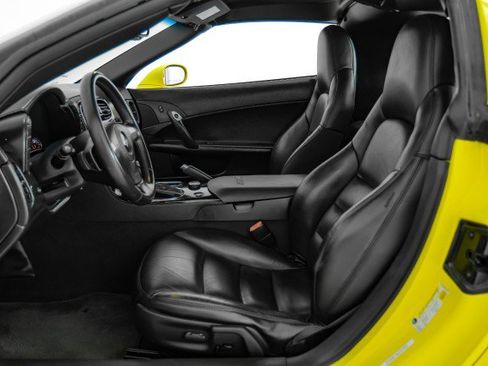 Used 2008 Chevrolet Corvette Coupe image 24