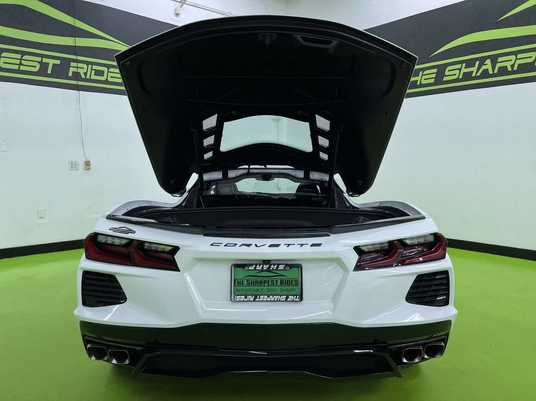 Used 2024 Chevrolet Corvette Stingray Coupe w/ Z51 Performance Package RWD image 9