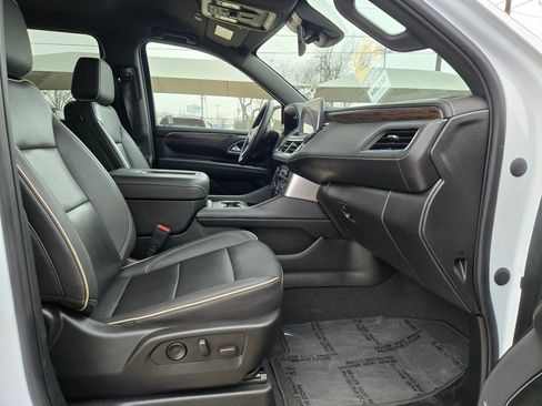 Certified 2023 Chevrolet Suburban Premier image 29