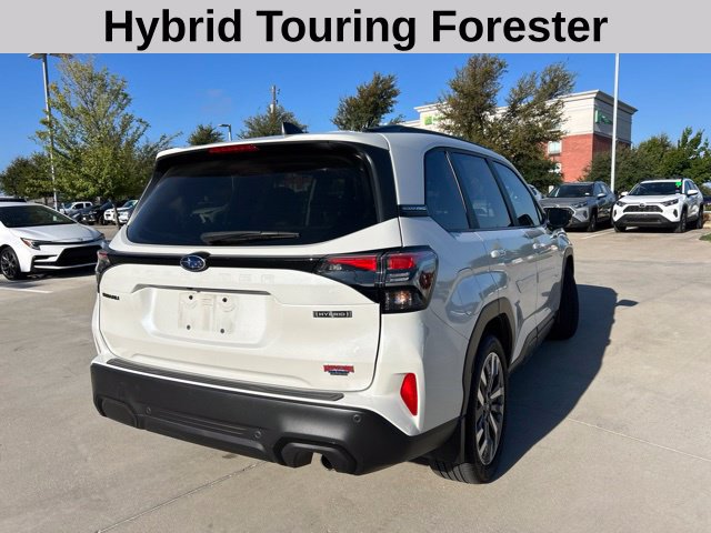 Used 2025 Subaru Forester Touring AWD/4WD image 3