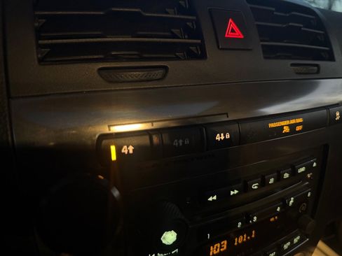 Used 2008 HUMMER H3 Alpha image 17