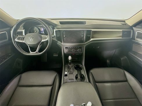 Used 2021 Volkswagen Atlas SE image 10