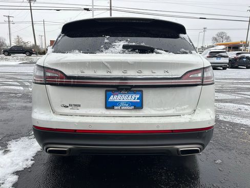 Used 2021 Lincoln Nautilus FWD w/ Equipment Group 101A image 5