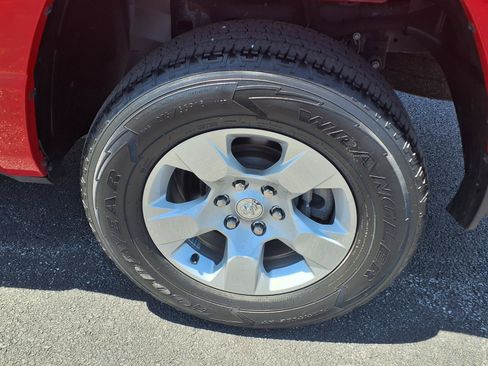 Used 2023 RAM 1500 Big Horn AWD/4WD image 10
