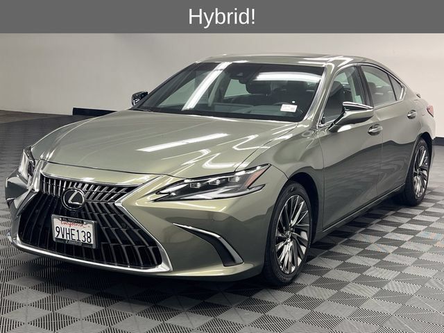 Certified 2025 Lexus ES 300h w/ Accessory Package (Z1) FWD image 2