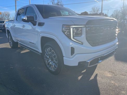 New 2026 GMC Sierra 1500 Denali Ultimate w/ LPO, Black Badging Package image 7