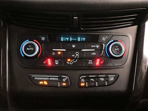 Used 2019 Ford Escape Titanium image 20