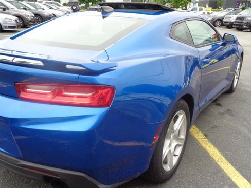 Used 2017 Chevrolet Camaro LT RWD image 20