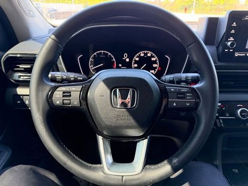 Used 2023 Honda Pilot Touring image 15
