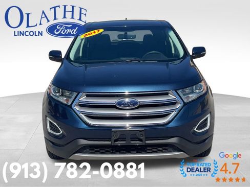 Used 2017 Ford Edge Titanium w/ Technology Package FWD image 8