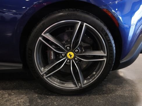 Used 2021 Ferrari Roma RWD image 13