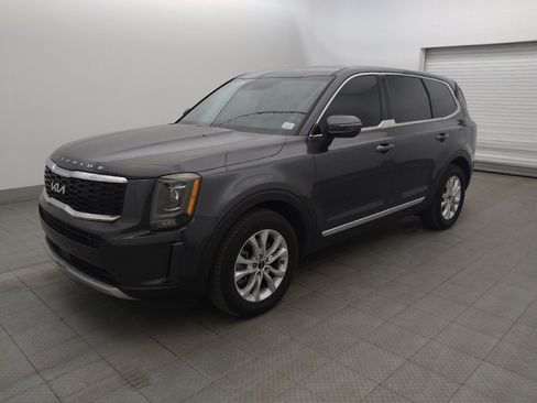 Used 2022 Kia Telluride LX FWD image 2