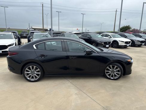 Used 2021 MAZDA MAZDA3 s FWD image 4
