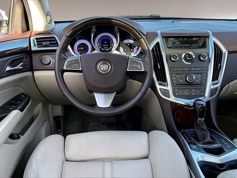 Used 2012 Cadillac SRX Luxury image 5