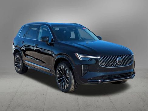 New 2026 Volvo XC90 B6 Plus w/ Protection Package Premier image 8
