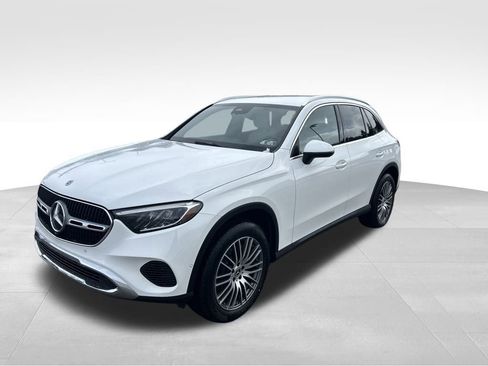Used 2025 Mercedes-Benz GLC 300 GLC 300 image 4