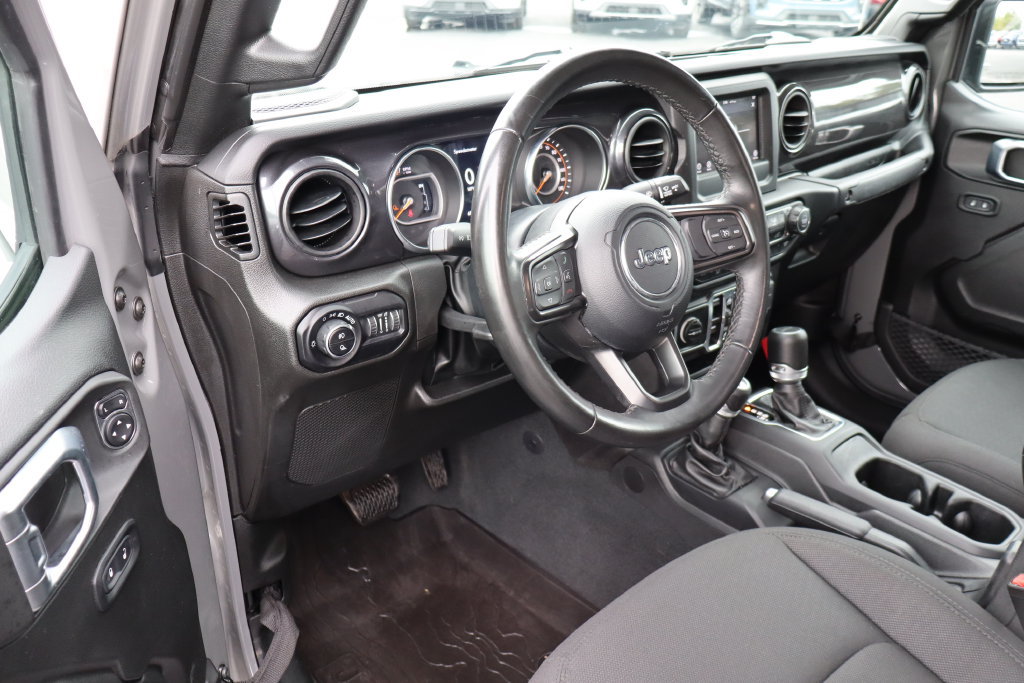 Used 2022 Jeep Gladiator Sport AWD/4WD image 4