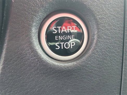 Certified 2024 Nissan Frontier SV w/ Hardbody Edition image 31