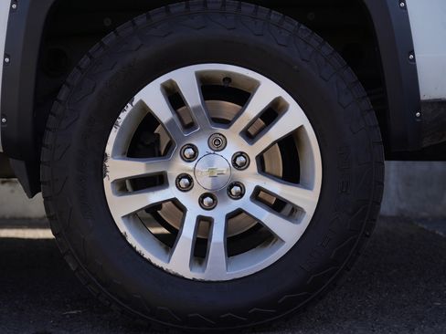 Used 2016 Chevrolet Silverado 1500 LT w/ All Star Edition AWD/4WD image 13