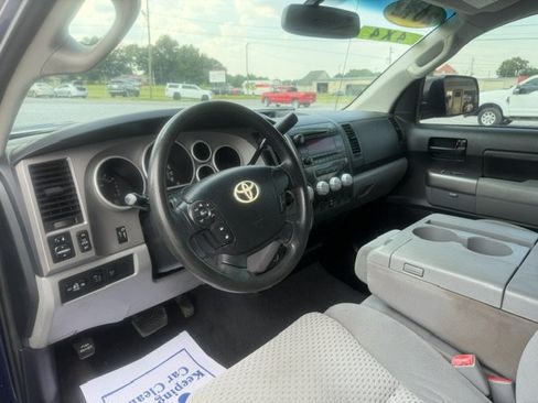 Used 2012 Toyota Tundra 4x4 CrewMax w/ Tow Pkg image 10
