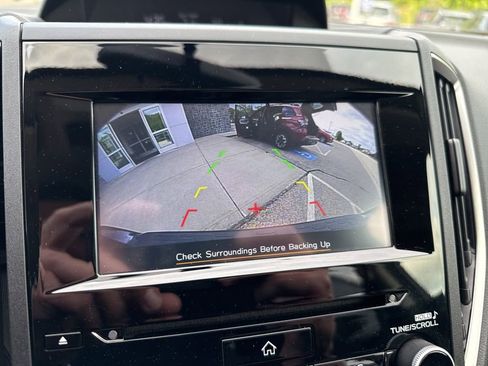 Used 2021 Subaru Crosstrek 2.0i Premium AWD/4WD image 19