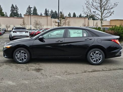 New 2026 Hyundai Elantra Blue image 4
