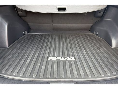 Used 2021 Toyota RAV4 XSE w/ XSE Grade Weather Package AWD/4WD image 16