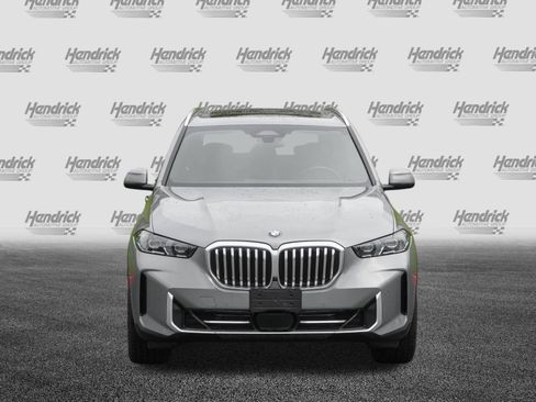 Certified 2024 BMW X5 xDrive40i w/ Premium Package AWD/4WD image 3