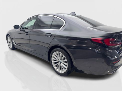 Used 2022 BMW 530i w/ Premium Package image 14
