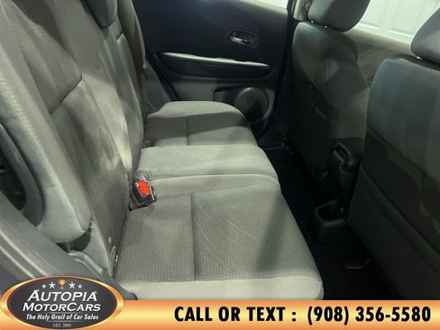 Used 2020 Honda HR-V LX image 15