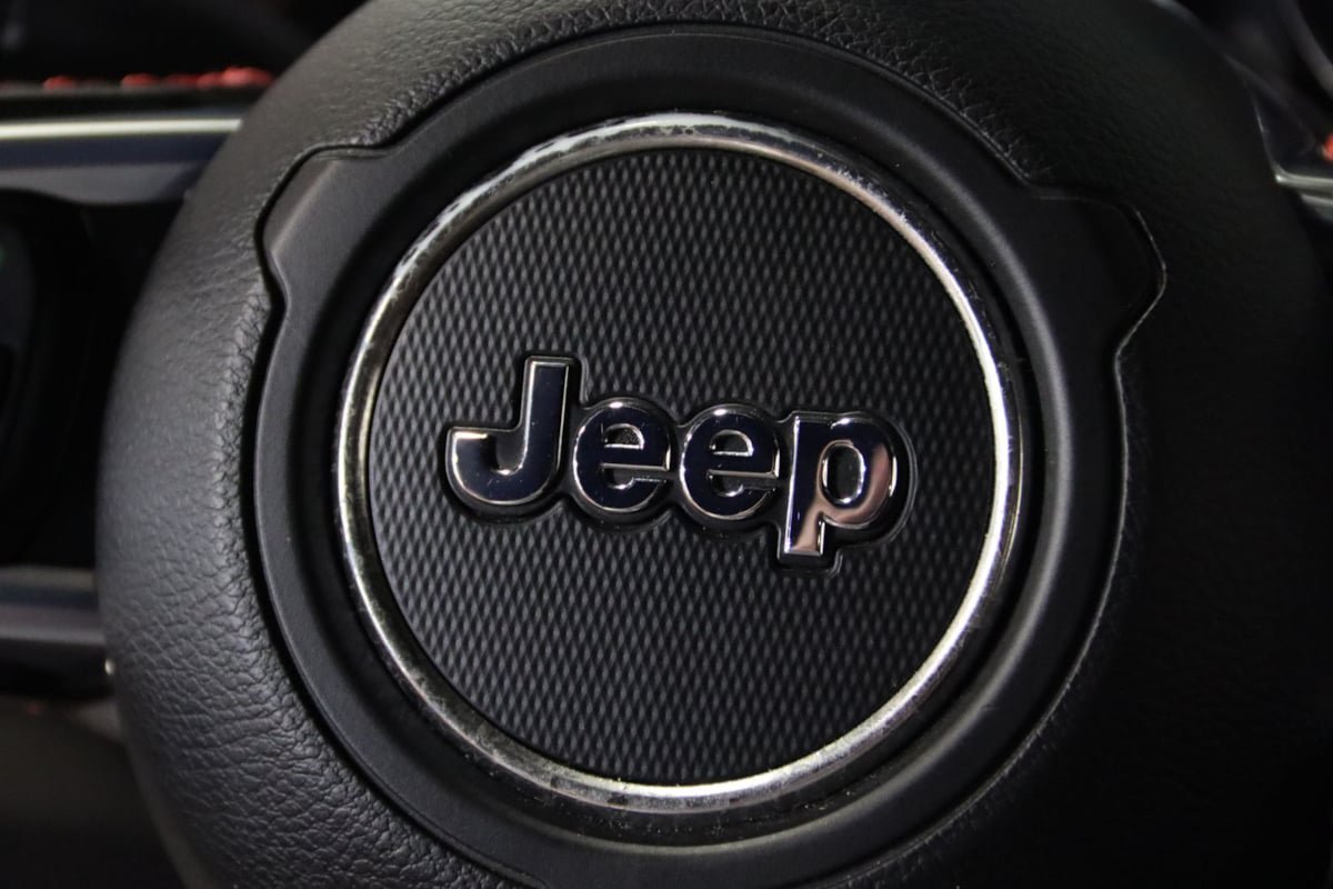 Used 2021 Jeep Gladiator Rubicon w/ Dual Top Group AWD/4WD image 56