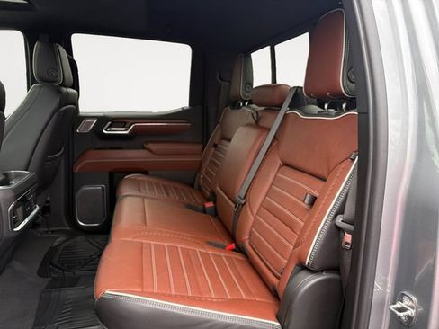Used 2023 GMC Sierra 1500 Denali Ultimate AWD/4WD image 13