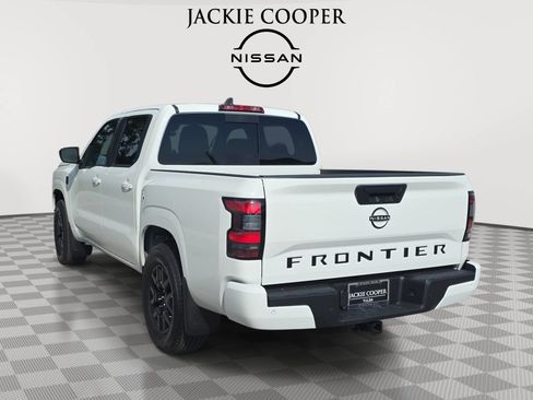 New 2026 Nissan Frontier SV w/ SV Convenience Package RWD image 7