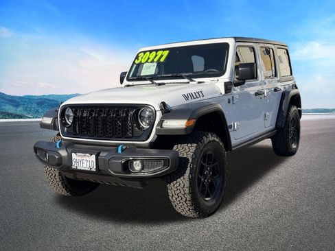 Certified 2024 Jeep Wrangler Unlimited AWD/4WD image 4